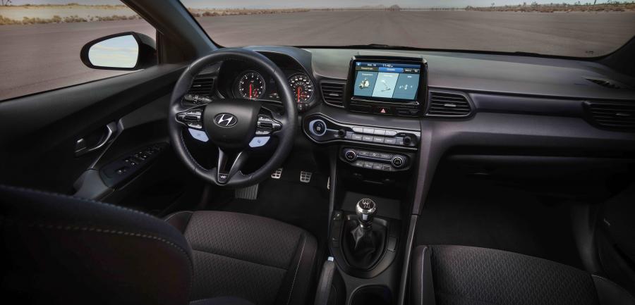 Торпедо Hyundai Veloster N 2018 года  (NA) (фото 85 из 85)